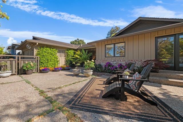 2606 Martinez Drive, Burlingame CA: https://media.crmls.org/mediaz/fefd56be-5df6-40c8-9d45-686fabc41f2b.jpg