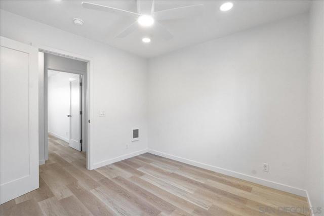 955 Postal Way, Vista CA: https://media.crmls.org/mediaz/fefe1f18-7ee3-4fd0-b1a6-fc4e9acdb6b0.jpg