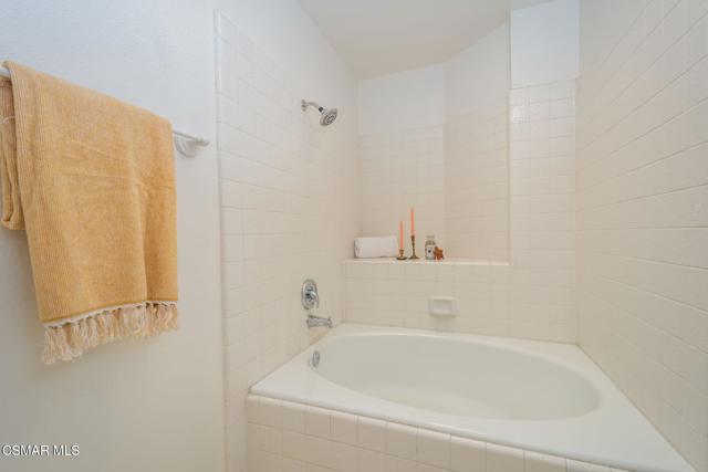 268 Novina Place, Camarillo CA: https://media.crmls.org/mediaz/fefe6a58-8e66-4e36-900d-b18bc8c274fc.jpg