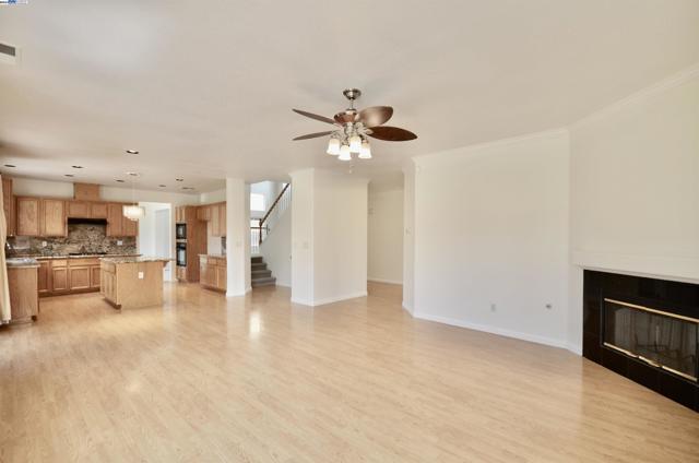 Image 11 of 39 For 9416 Lyndley Plaza Way