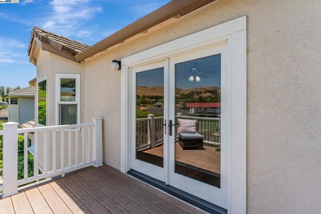 483 Becado Place, Fremont CA: https://media.crmls.org/mediaz/fefff60a-6aa4-4c84-90a8-04899c89d43f.jpg