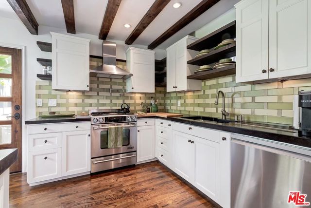 5990 Saturn Street, Los Angeles CA: https://media.crmls.org/mediaz/ff00052d-a17e-4f3e-9074-93846638b026.jpg