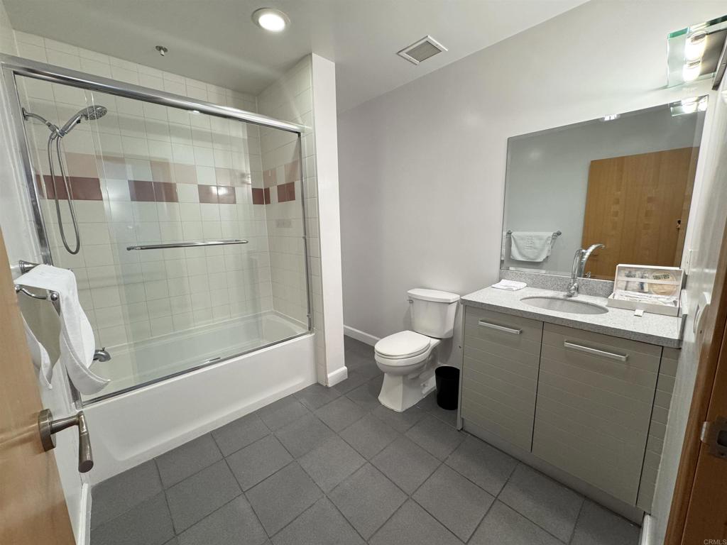 550 Seagaze Drive - photo 18