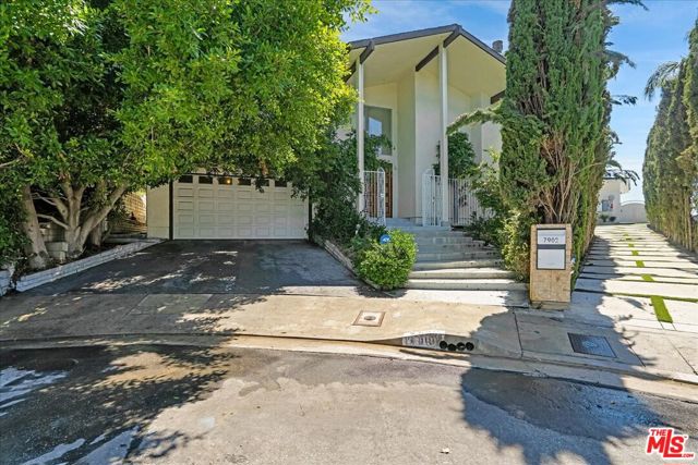 7900 Zeus Drive, Los Angeles CA: https://media.crmls.org/mediaz/ff01699a-ecdc-431d-9085-c88113f70ec5.jpg