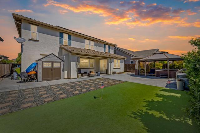 9850 Bobcat Court, Gilroy CA: https://media.crmls.org/mediaz/ff031fc2-f798-4f7b-b5bc-c49c33a87c37.jpg