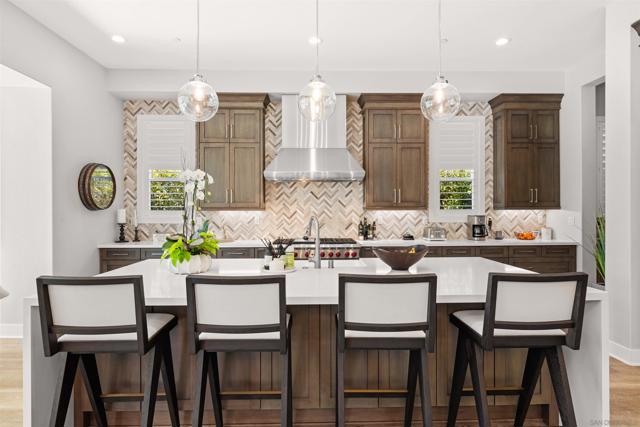 6183 Summit Crest Circle, San Diego CA: https://media.crmls.org/mediaz/ff0415e7-a437-4de8-8f0a-99d5a72e7851.jpg