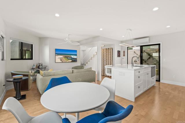 Detail Gallery Image 13 of 51 For 909 Olive Ave, Coronado,  CA 92118 - 2 Beds | 2 Baths