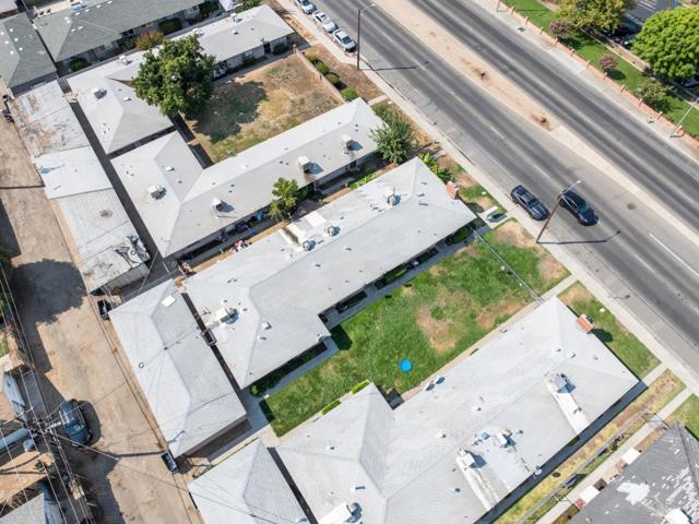 2128 N First Street, Fresno CA: https://media.crmls.org/mediaz/ff04340b-0c2a-4c3c-a0e6-7f6f8d94b8db.jpg