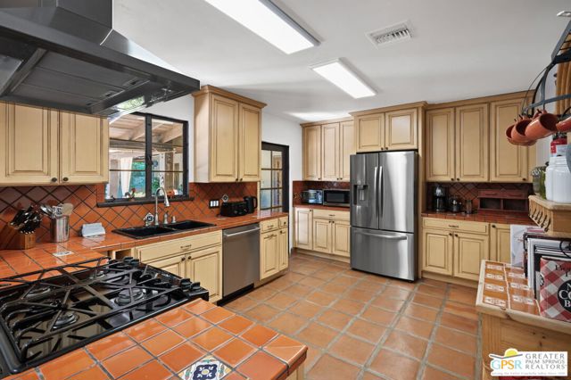 1471 East El Alameda, Palm Springs, CA 92262 | Slideshow Image #21