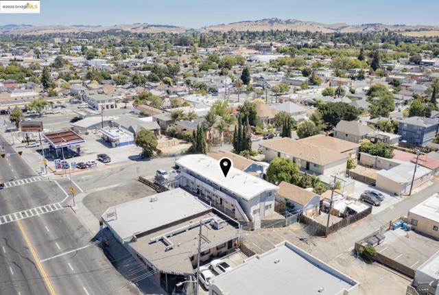 601 Alabama St, Vallejo CA: https://media.crmls.org/mediaz/ff068f6e-2473-48f3-a236-4a0a6ef866ed.jpg