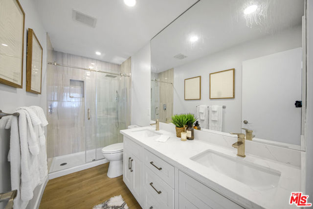 1010 Hammond Street, West Hollywood CA: https://media.crmls.org/mediaz/ff093208-0c18-4724-b476-4599ecca05bd.jpg