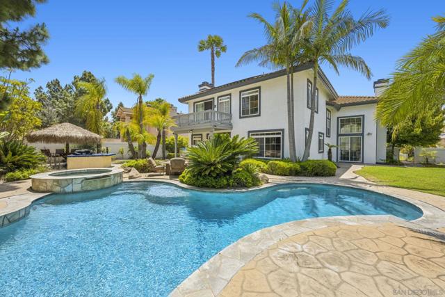 1006 Acero St, Chula Vista CA: https://media.crmls.org/mediaz/ff09d22c-adcf-4608-b509-827e1698ce03.jpg