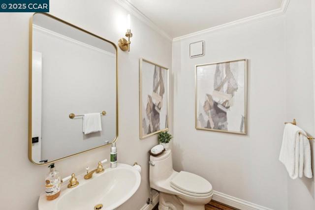 29 Brandt Dr, Moraga CA: https://media.crmls.org/mediaz/ff0a1741-c944-4e37-a03a-6adb05778241.jpg