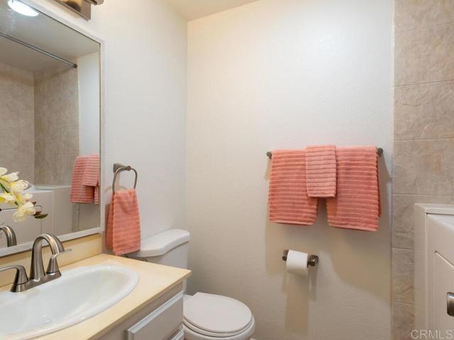 Detail Gallery Image 11 of 32 For 7263 Camino Degrazia #31,  San Diego,  CA 92111 - 2 Beds | 2 Baths