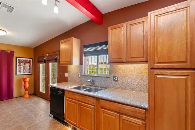 12300 Redbud Road, Desert Hot Springs CA: https://media.crmls.org/mediaz/ff0acc1f-e47f-4afa-9491-d9ccd62d31da.jpg