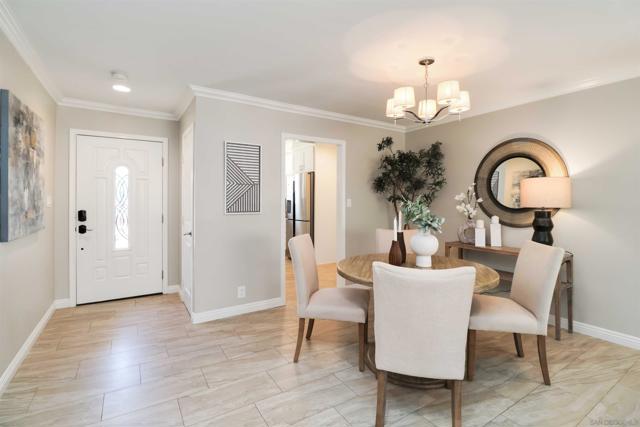 918 La Tierra Dr, San Marcos CA: https://media.crmls.org/mediaz/ff0aeb6e-4928-41bb-a8ec-6f68c7f9c61c.jpg