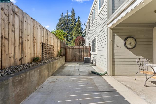 2761 Elks Way, Napa CA: https://media.crmls.org/mediaz/ff0b49d3-4461-48b9-bab8-4abfb60fc91f.jpg