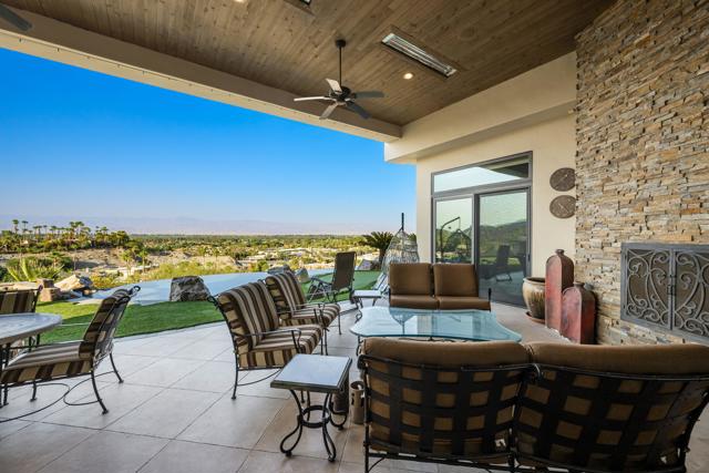 9 Nebulae Way, Rancho Mirage CA: https://media.crmls.org/mediaz/ff0b51db-aa37-4c78-9410-d8bbcc2a12df.jpg