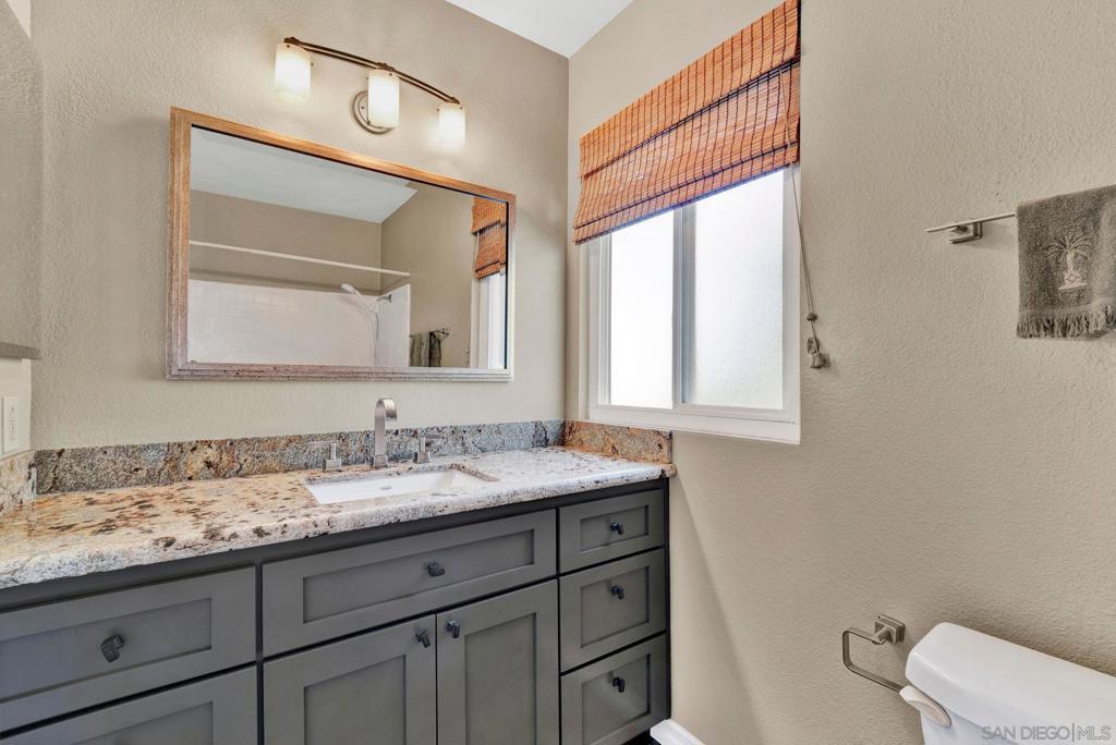 MLS #250041383SD image #15