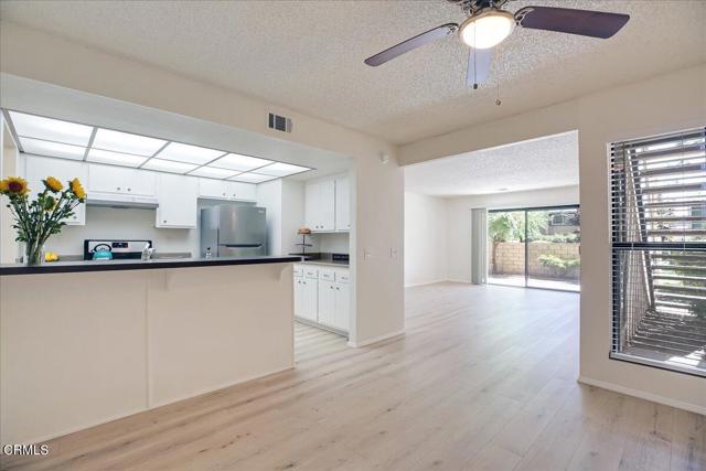 232 Rosewood Street, Ventura CA: https://media.crmls.org/mediaz/ff0c44d4-6910-4694-a8f4-aab8a8efa567.jpg