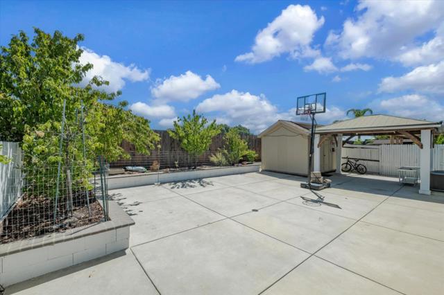 Image 17 of 18 For 7533 Hazelton Way