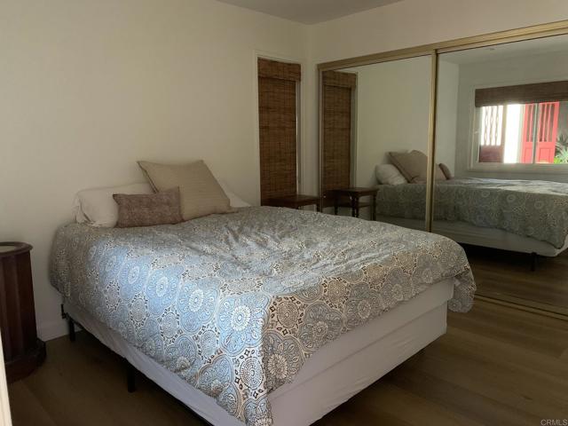 429 Begonia Avenue, Corona del Mar CA: https://media.crmls.org/mediaz/ff0d1632-b760-44db-9a57-218f3c37063d.jpg