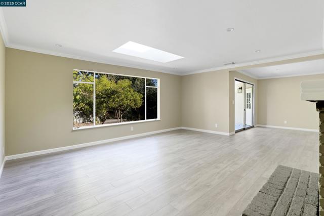 1016 Stone Valley Rd, Alamo CA: https://media.crmls.org/mediaz/ff0f20c6-0de7-45c6-b4ad-b983cc8aa034.jpg