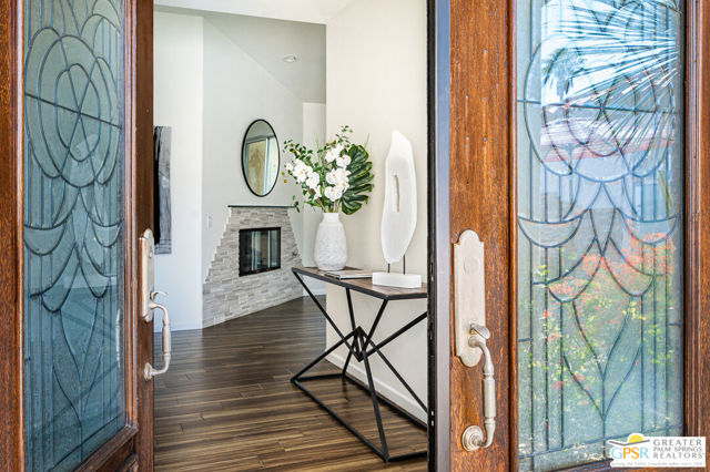 3770 Torito Circle, Palm Springs CA: https://media.crmls.org/mediaz/ff0f9824-c7cc-447e-b862-8792ee21ba57.jpg