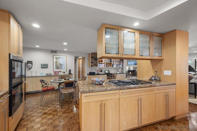 6346 Ridge Manor Avenue, San Diego CA: https://media.crmls.org/mediaz/ff1011c6-e317-4a9a-a79d-0f77f3382459.jpg