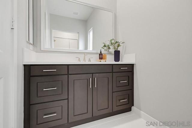 Image 5 of 48 For 6682 Elegante Way