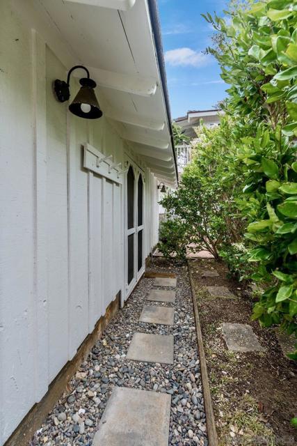 4154 Hill St, San Diego CA: https://media.crmls.org/mediaz/ff105d2c-fb6f-4625-9677-2d033359dddc.jpg