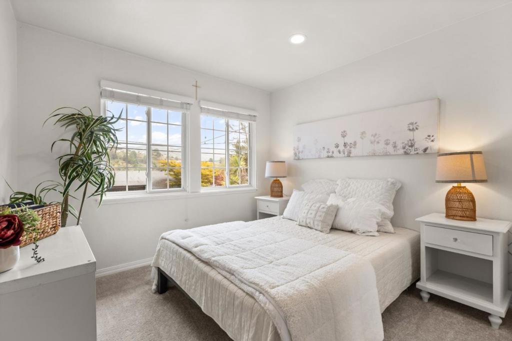 Ff10849D A47A 4Eff 9A7B 391Cf1Ddb363 1048 Banyan Way, Pacifica, Ca 94044 &Lt;Span Style='BackgroundColor:transparent;Padding:0Px;'&Gt; &Lt;Small&Gt; &Lt;I&Gt; &Lt;/I&Gt; &Lt;/Small&Gt;&Lt;/Span&Gt;