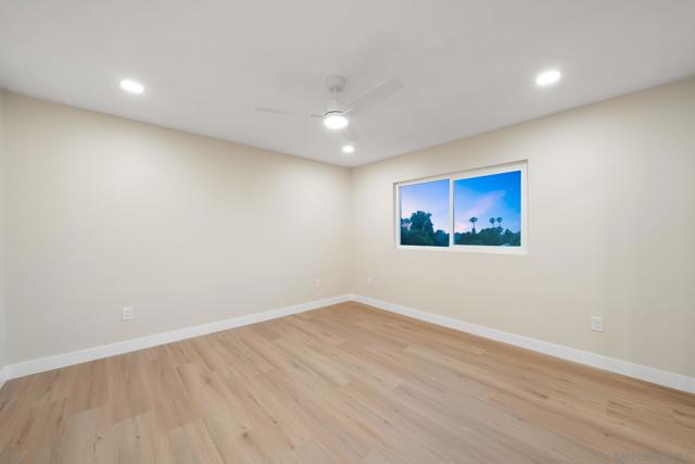 9401 Broadmoor Pl, La Mesa CA: https://media.crmls.org/mediaz/ff11f92d-5396-449e-8b91-00acdef2d37b.jpg