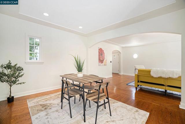 366 Ilo Lane, Danville CA: https://media.crmls.org/mediaz/ff123ec8-d980-4cdc-a792-1ad1a456c612.jpg