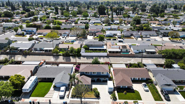 3064 Galena Avenue, Simi Valley CA: https://media.crmls.org/mediaz/ff1383d7-4cad-47c2-a17f-73c1e1cce9ac.jpg