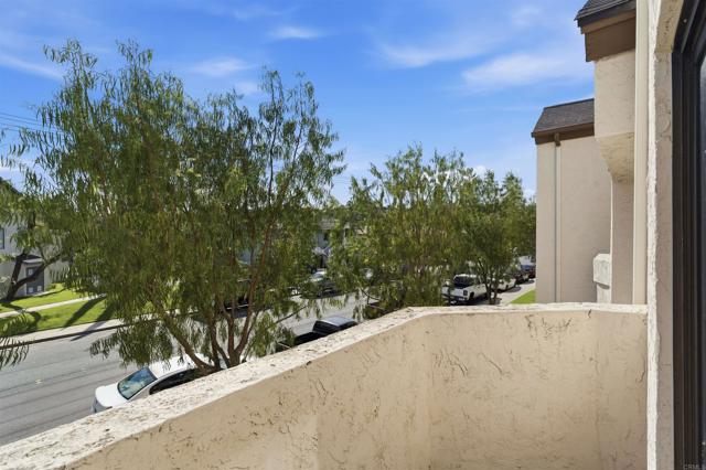 Detail Gallery Image 12 of 23 For 1540 Granite Hills Dr #C,  El Cajon,  CA 92019 - 2 Beds | 2/1 Baths