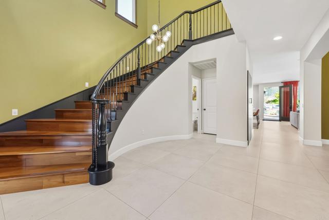 Detail Gallery Image 28 of 56 For 11313 Wild Meadow Pl, San Diego,  CA 92131 - 5 Beds | 4/1 Baths