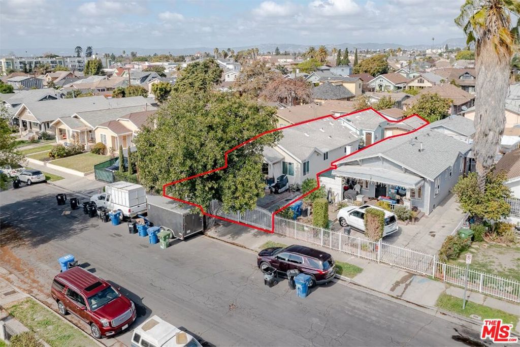 845 W 50TH Place, Los Angeles, CA 90037