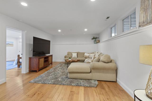 24865 Skyland Road, Los Gatos CA: https://media.crmls.org/mediaz/ff16bdb2-a730-45d8-8f81-6e8d12d48799.jpg