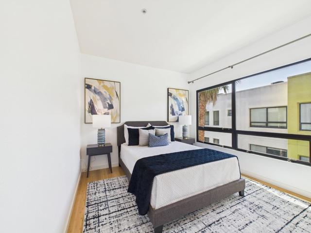 904 Zephyr Drive, Oakland CA: https://media.crmls.org/mediaz/ff17fa9b-0d11-41a0-b4c5-2a98e1fd81f6.jpg