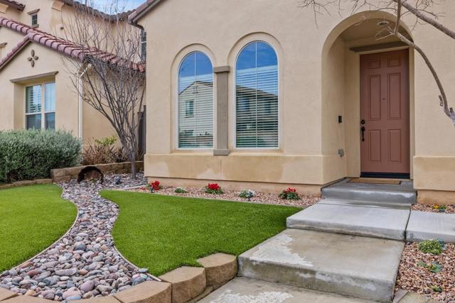 Detail Gallery Image 24 of 58 For 219 Flores Ln, Vista,  CA 92083 - 4 Beds | 2/1 Baths