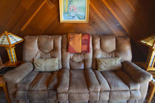 23684 Viejas Grade Rd, Descanso CA: https://media.crmls.org/mediaz/ff1985aa-e113-4f4a-9f11-b0069b669355.jpg