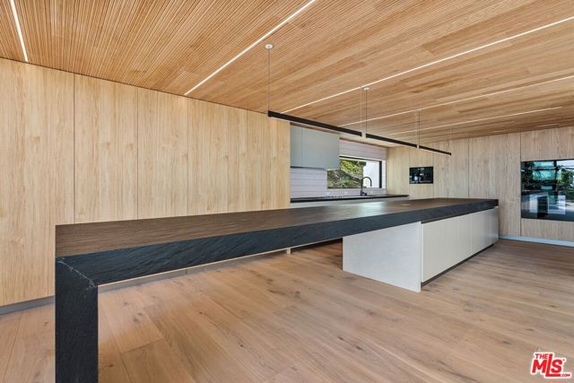 Drew Fenton | 2501 Banyan Drive Los Angeles CA | MLS: 7450499 Drew Fenton | 2501 Banyan Drive Los Angeles CA | MLS: 7450499