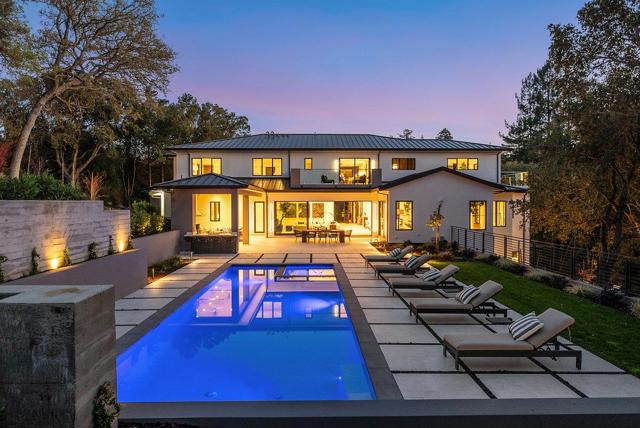 89 Tallwood Court, Atherton CA: https://media.crmls.org/mediaz/ff19c39d-80dc-43d8-8da7-516e4f8a77fd.jpg