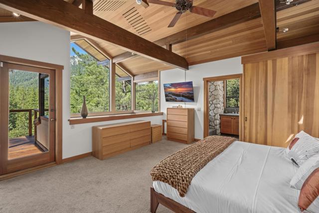 54789 Wildwood Drive, Idyllwild CA: https://media.crmls.org/mediaz/ff19eafc-6344-4b89-a771-e1fa55aa2a20.jpg
