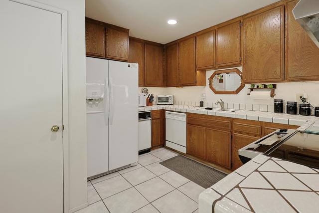 Detail Gallery Image 9 of 31 For 740 S Grade Rd, Alpine,  CA 91901 - 3 Beds | 2 Baths