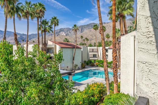1552 S Camino Real, Palm Springs CA: https://media.crmls.org/mediaz/ff1b33a5-0aeb-44c3-a12c-06671de48f58.jpg