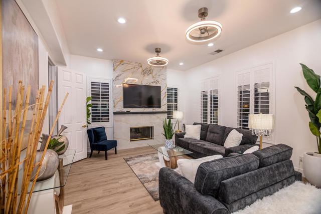 Image 6 of 62 For 48806 Barrymore Street