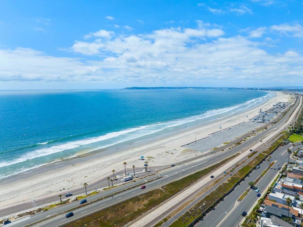 https://media.crmls.org/mediaz/ff1d5baf-1645-452d-9d23-c10978780393.jpg?preset=X-Large