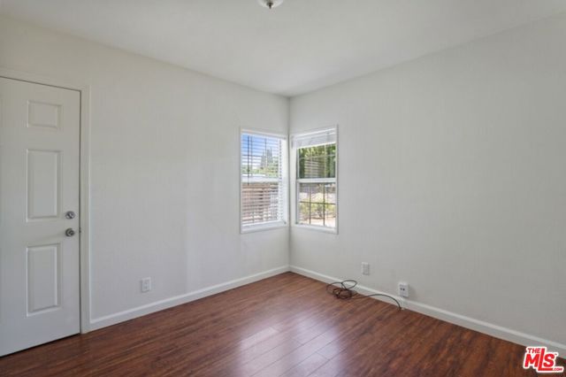 6607 NESTLE Avenue photo 8